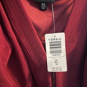 Torrid size 00 NWT, red peplum tank, zip front